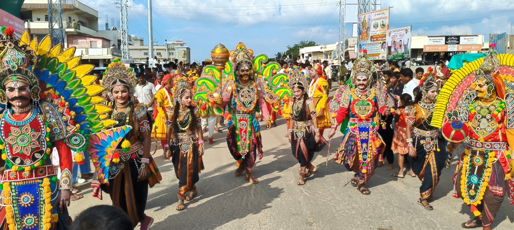 ಛಾವಣಿ ದಸರಾ ಸಂಭ್ರಮಕ್ಕೆ ಅದ್ಧೂರಿ ತೆರೆ